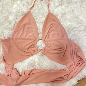 PrettyLittleThing O-Ring Crop Top